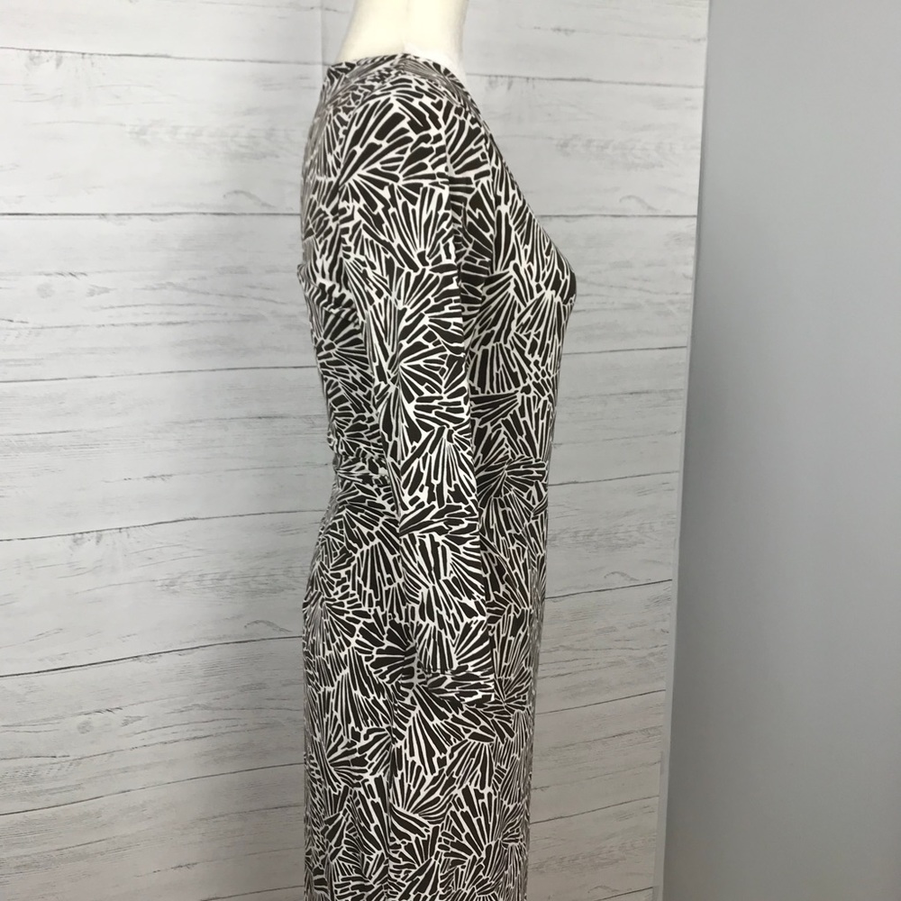 BCBGMAXAZRIA WRAP DRESS - Picture 4 of 8